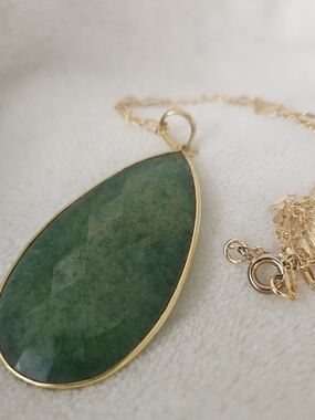 Real Emerald Green And Gold Drop Pendant Necklace With Gold-Filled Chain